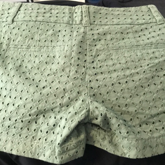 Cotton textured shorts - Picture 4 of 4